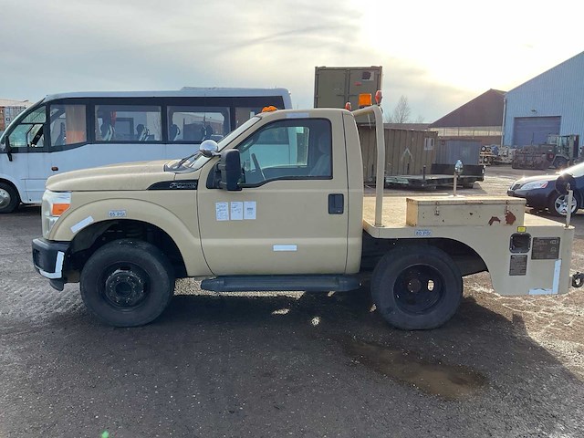 2012 ford fltt350 4x2 vliegtuig sleper - afbeelding 12 van  18