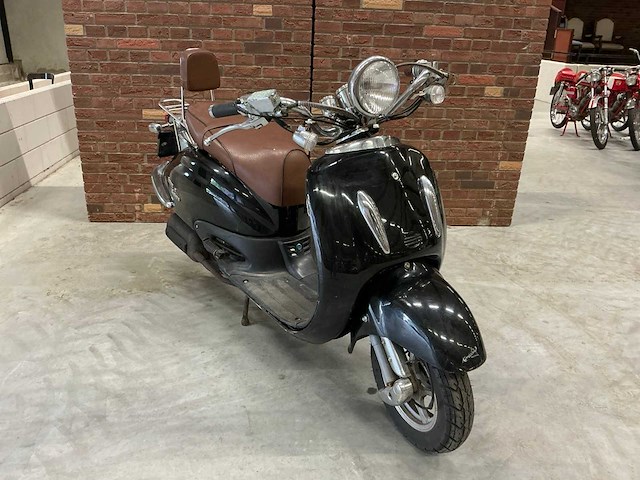 2012 fosti bromscooter grande retro ft50qte scooter - afbeelding 1 van  14