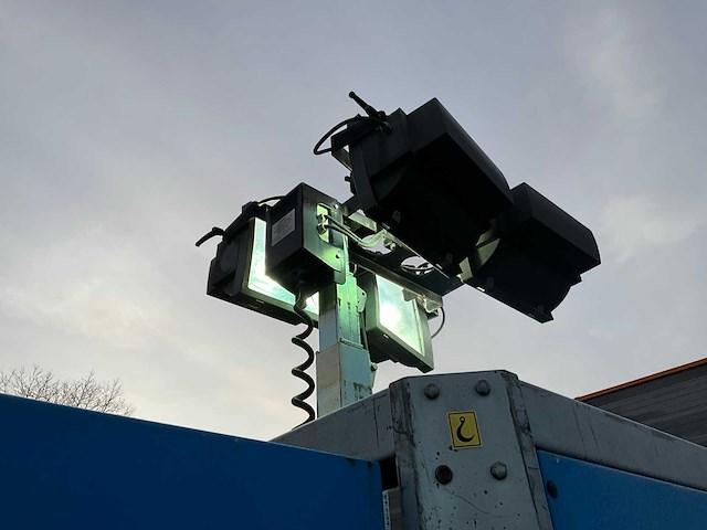 2012 generac light tower stationaire lichtmast - afbeelding 13 van  18