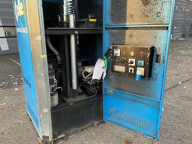 2012 generac light tower stationaire lichtmast - afbeelding 18 van  18