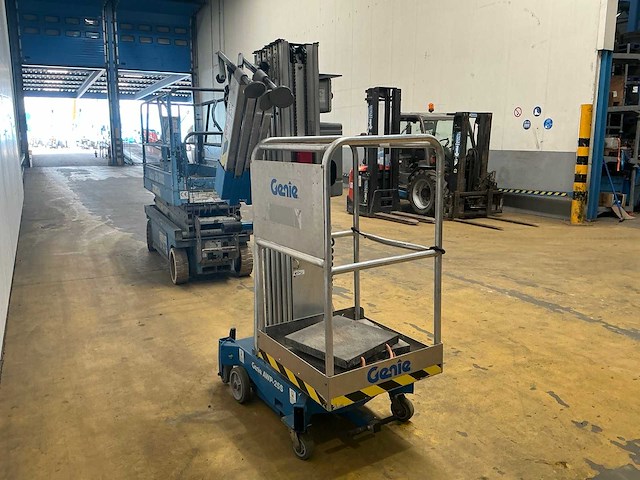 2012 genie awp-25s personenlift - afbeelding 5 van  9