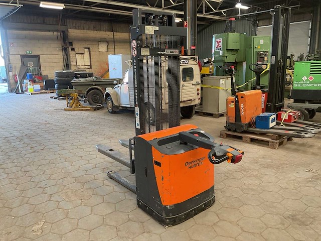 2012 genkinger hubtex egvt 10/30 stapelaar - afbeelding 2 van  7