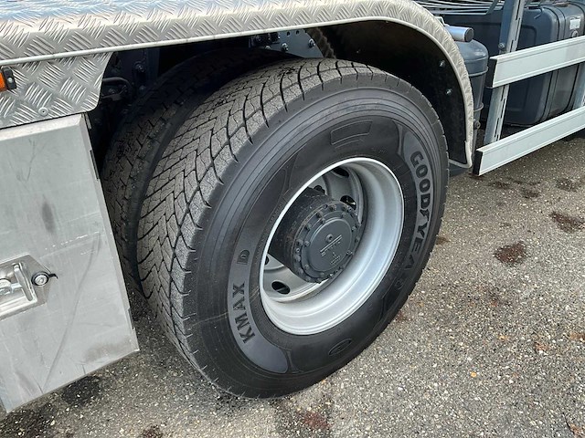 2012 ginaf x3232s 6x4 25t haakarm + hmf 1643 z-kraan vrachtwagen bz-vg-55 - afbeelding 9 van  60