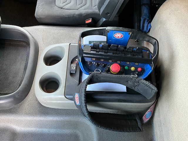 2012 ginaf x3232s 6x4 25t haakarm + hmf 1643 z-kraan vrachtwagen bz-vg-55 - afbeelding 50 van  60