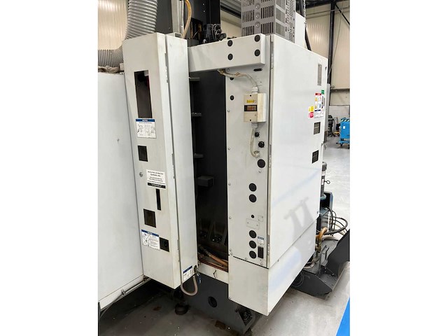 2012 haas haas vf-2ssyt verticale cnc-freesmachine - afbeelding 7 van  12