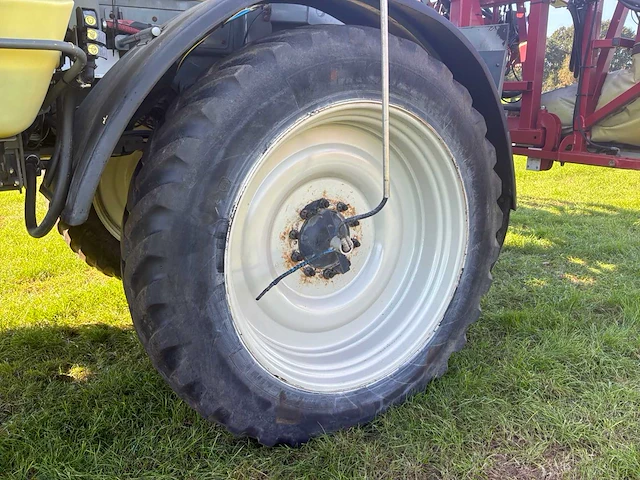 2012 hardi alpha 4100i veldspuit - afbeelding 34 van  44