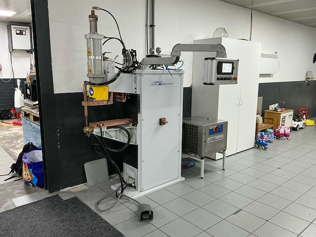 2012 heller 8207mf130 puntlasmachine - afbeelding 6 van  13