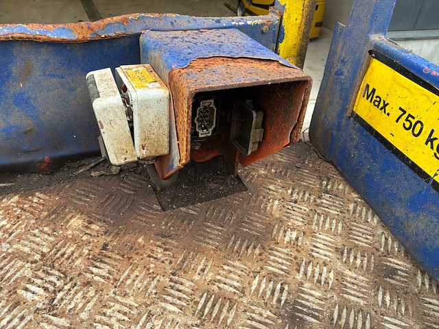 2012 holland lift monostar o-135fl24 hoogwerker - afbeelding 4 van  23