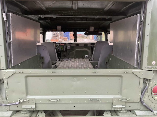 2012 humvee m1114 legervoertuig - afbeelding 25 van  27