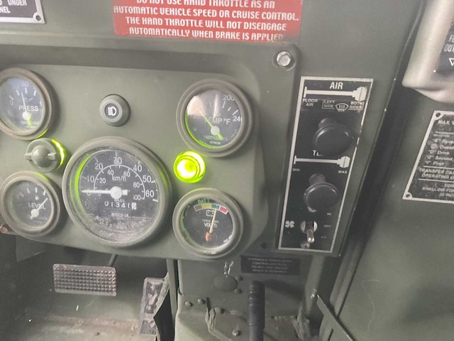 2012 humvee m1114 legervoertuig - afbeelding 1 van  27