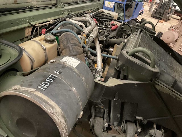 2012 humvee m1114 legervoertuig - afbeelding 13 van  27