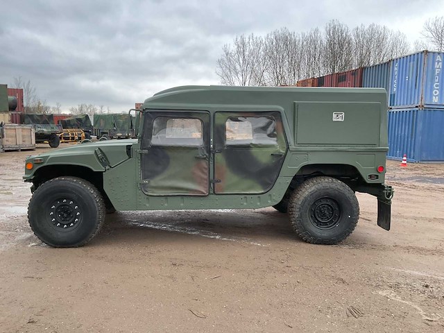 2012 humvee m1114 legervoertuig - afbeelding 27 van  27