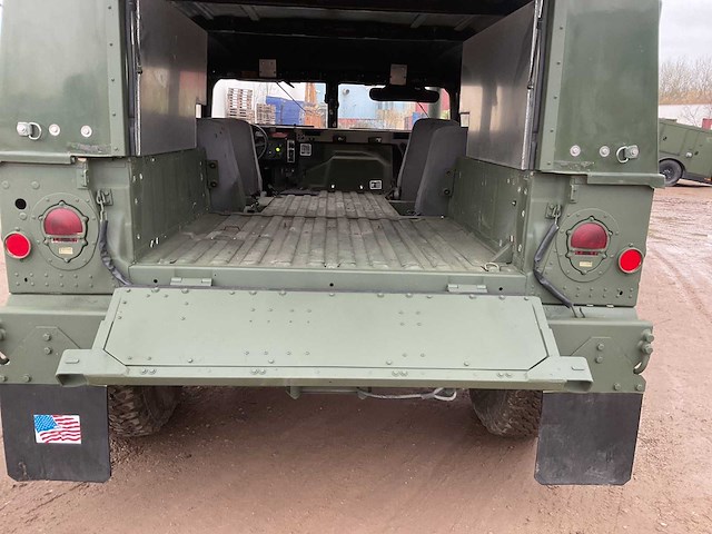 2012 humvee m1114 legervoertuig - afbeelding 4 van  27