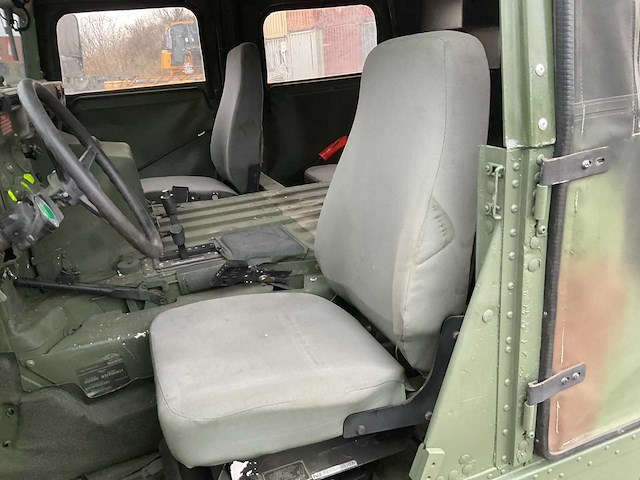 2012 humvee m1114 legervoertuig - afbeelding 9 van  27