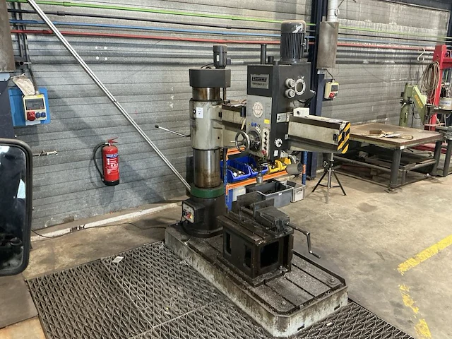 2012 huvema crdm 3040 x 12 - 1 kolomboormachine - afbeelding 1 van  8