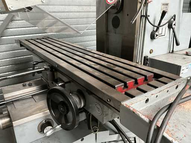 2012 huvema hu 25 um freesmachine - afbeelding 11 van  12