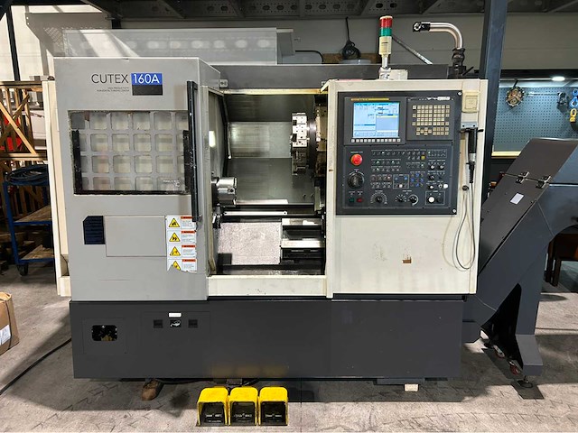 2012 hwacheon cutex-160a cnc-draaibank - afbeelding 2 van  24