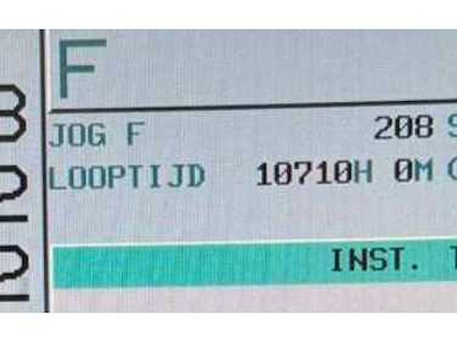 2012 hwacheon vesta 1050b 4-assige verticale machinecentra - afbeelding 2 van  11