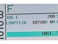 2012 hwacheon vesta 1050b 4-assige verticale machinecentra - afbeelding 2 van  11