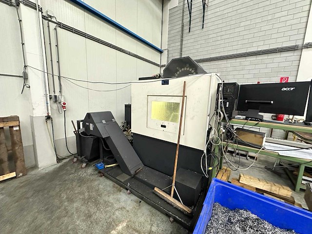 2012 hwacheon vesta 1050b 4-assige verticale machinecentra - afbeelding 5 van  11