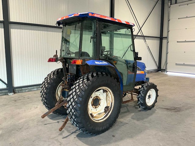 2012 iseki tg5390 2wd landbouwtractor - afbeelding 10 van  27