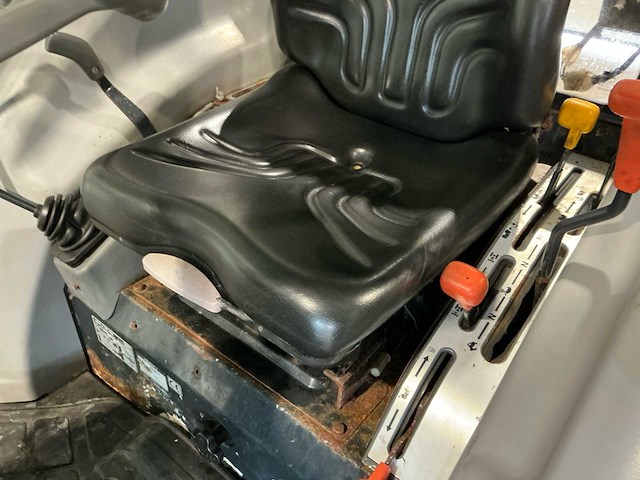 2012 iseki tg5390 2wd landbouwtractor - afbeelding 17 van  27