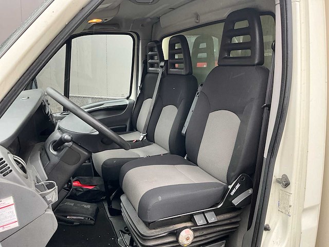 2012 iveco daily 35c13 d 375 clixtar bedrijfswagen - afbeelding 17 van  19