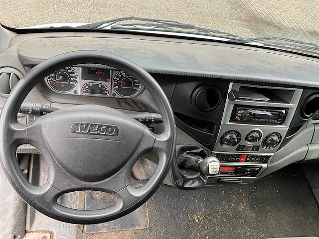 2012 iveco daily 40c15 bedrijfswagen vj-166-l - afbeelding 13 van  37