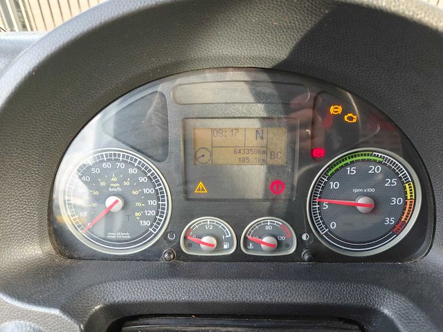2012 iveco eurocargo motorwagen met schuifzeil - afbeelding 4 van  26