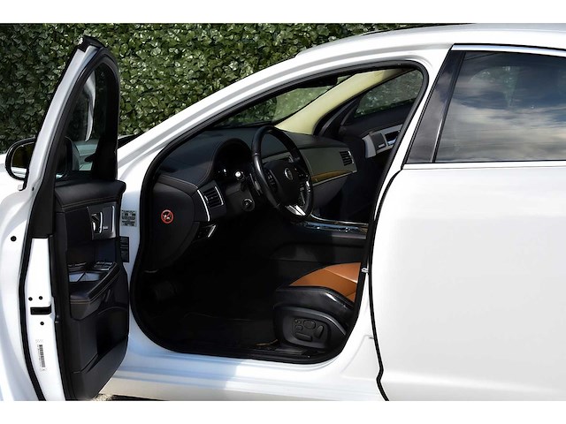 2012 jaguar xf saloon 5,0l supercharged v8 btw auto - afbeelding 57 van  81