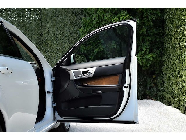 2012 jaguar xf saloon 5,0l supercharged v8 btw auto - afbeelding 68 van  81