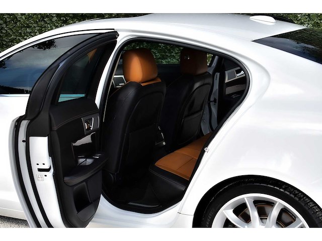 2012 jaguar xf saloon 5,0l supercharged v8 btw auto - afbeelding 75 van  81