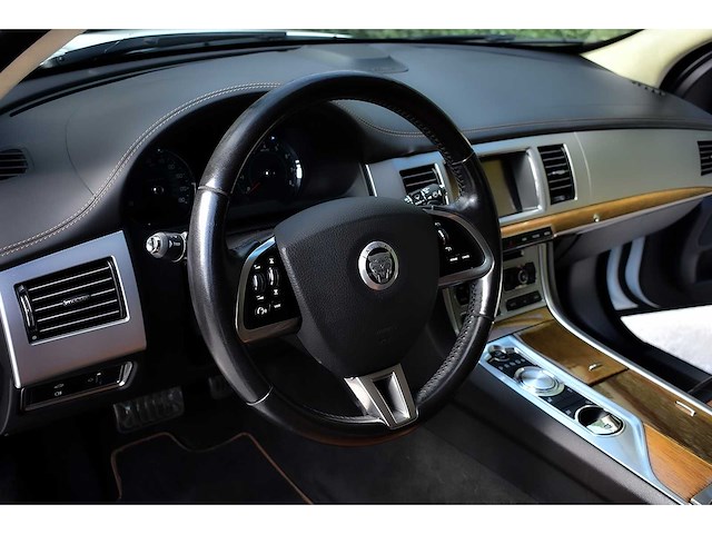2012 jaguar xf saloon 5,0l supercharged v8 btw auto - afbeelding 38 van  69
