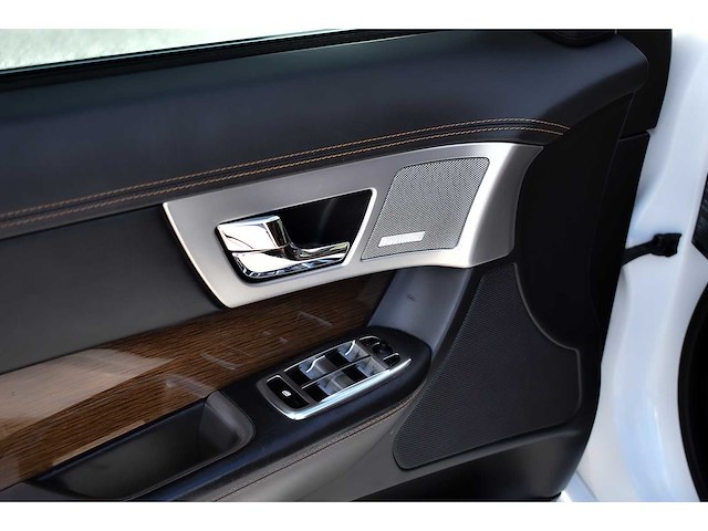 2012 jaguar xf saloon 5,0l supercharged v8 btw auto - afbeelding 41 van  69
