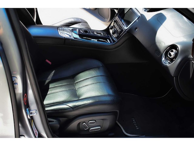 2012 jaguar xj saloon 5,0l v8 btw auto - afbeelding 32 van  37
