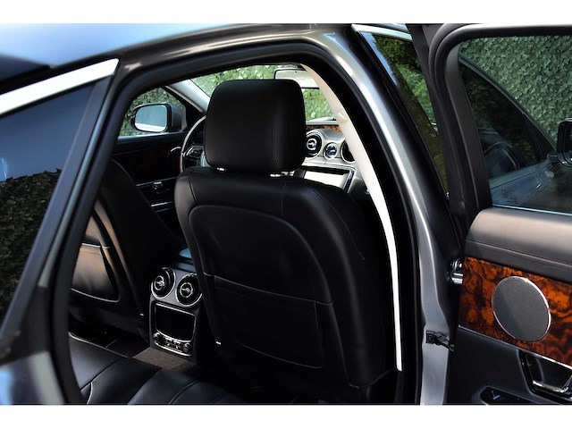 2012 jaguar xj saloon 5,0l v8 btw auto - afbeelding 33 van  37