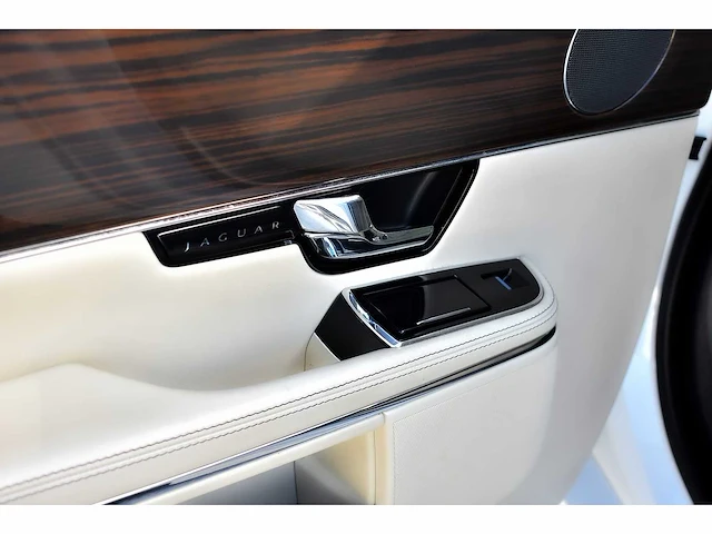 2012 jaguar xjl portfolio saloon 5,0l v8 btw auto - afbeelding 59 van  78