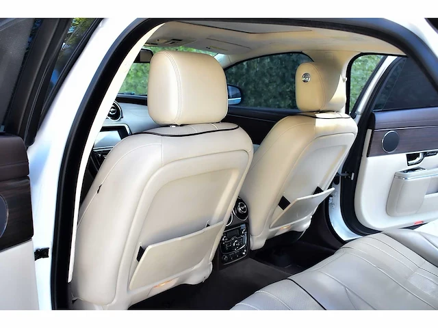2012 jaguar xjl portfolio saloon 5,0l v8 btw auto - afbeelding 63 van  78