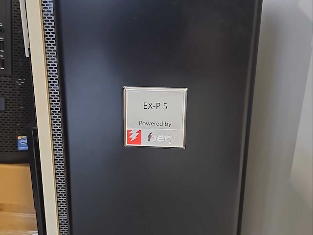 2012 jetvarnish 3d evo b2 flatbedprinter spot uv-coating (2d & 3d) - afbeelding 3 van  12