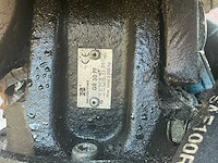 2012 jgs gr 30pf grijper - afbeelding 12 van  13