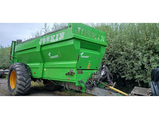 2012 joskin tornado3 5516/15v mestverspreider - afbeelding 1 van  4