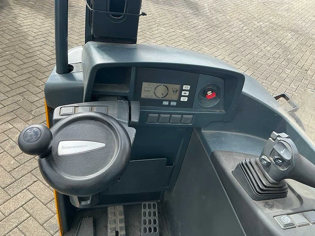 2012 jungheinrich etv 214 reachtruck - afbeelding 6 van  26