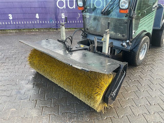2012 karcher belos mic 45 advanced werktuigdrager zelfrijdende veegmachine - afbeelding 12 van  12