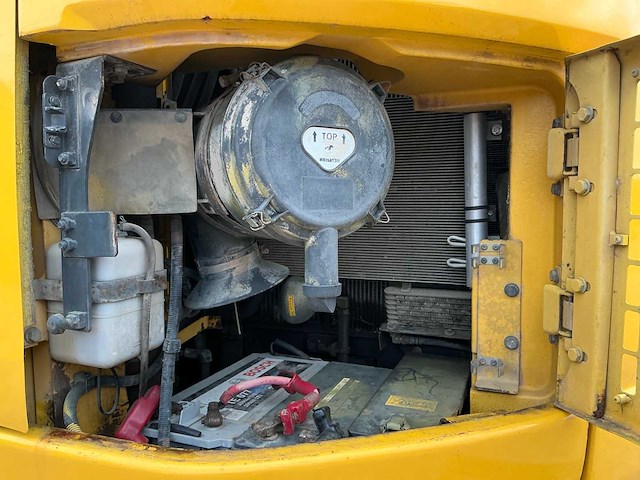 2012 komatsu pc228uslc-8 rupsgraafmachine - afbeelding 15 van  32