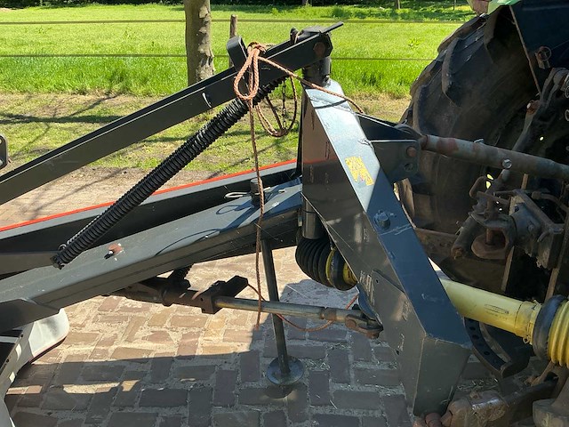 2012 kuhn pz300 maaimachine - afbeelding 9 van  18