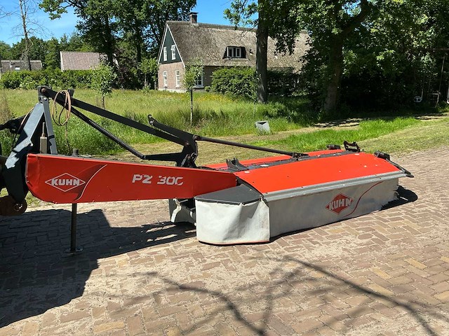 2012 kuhn pz300 maaimachine - afbeelding 11 van  18