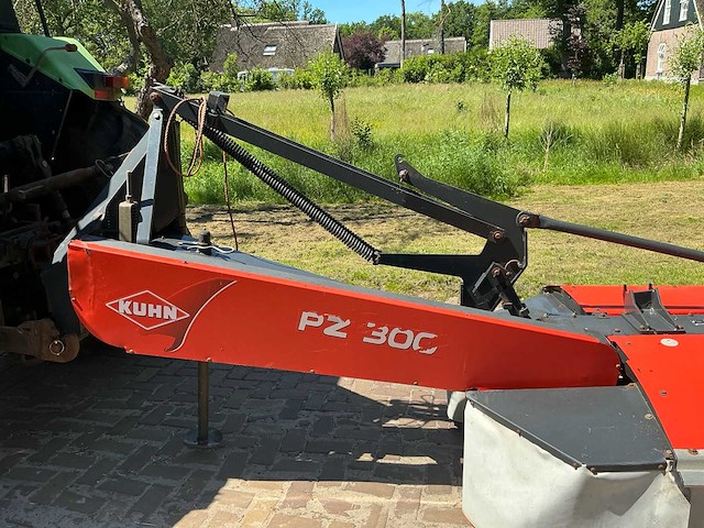 2012 kuhn pz300 maaimachine - afbeelding 17 van  18