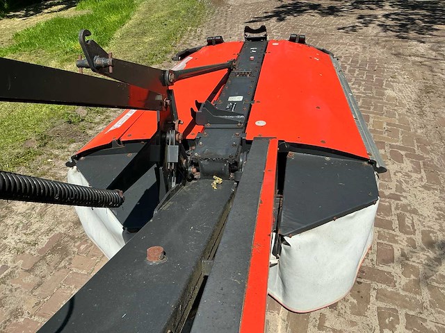 2012 kuhn pz300 maaimachine - afbeelding 1 van  12