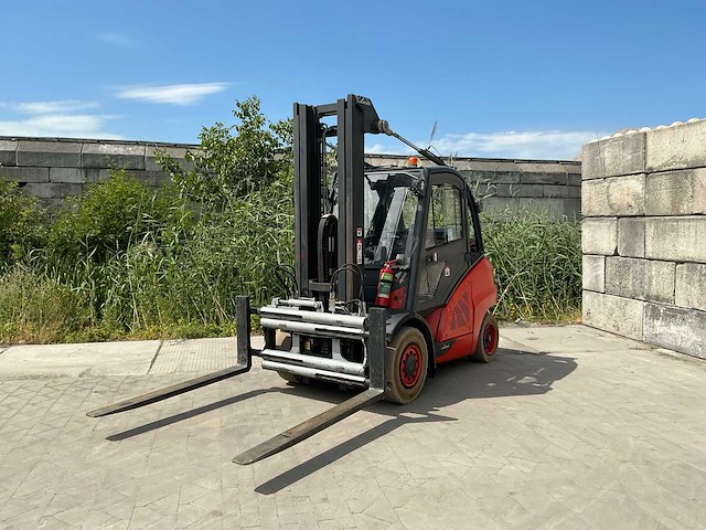 2012 linde h50t-01 vorkheftruck - afbeelding 1 van  3