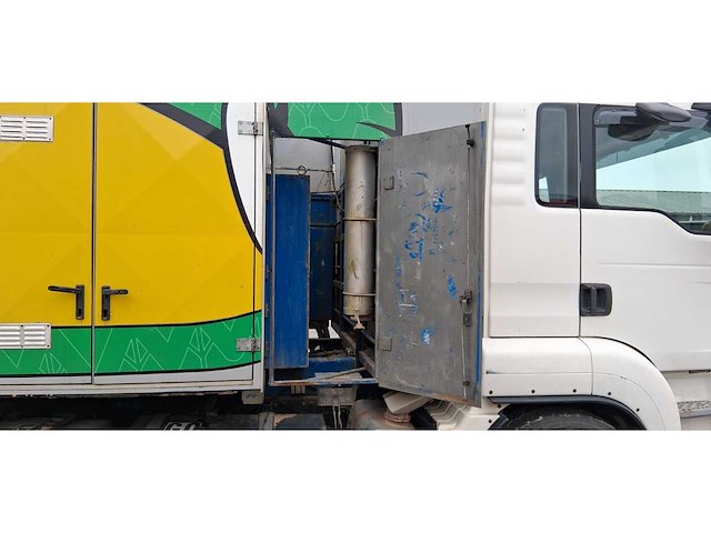2012 man tgs 35.480 8x4 grondzuiger vrachtwagen - afbeelding 22 van  71